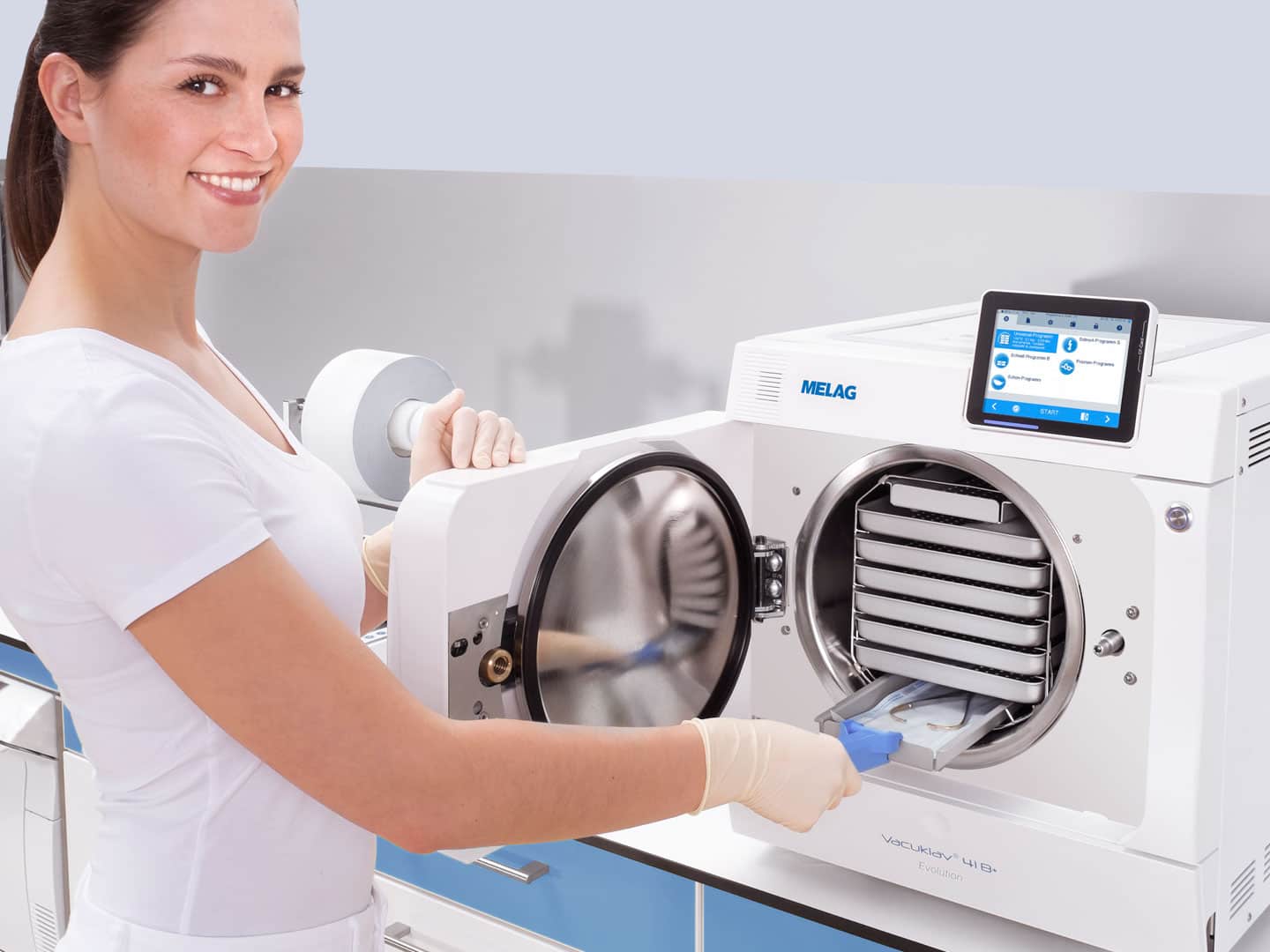 Efficient and safe loading of autoclaves